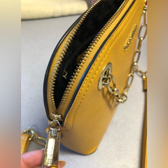 Steven Madden Crossbody Bag - Picture 5 of 6